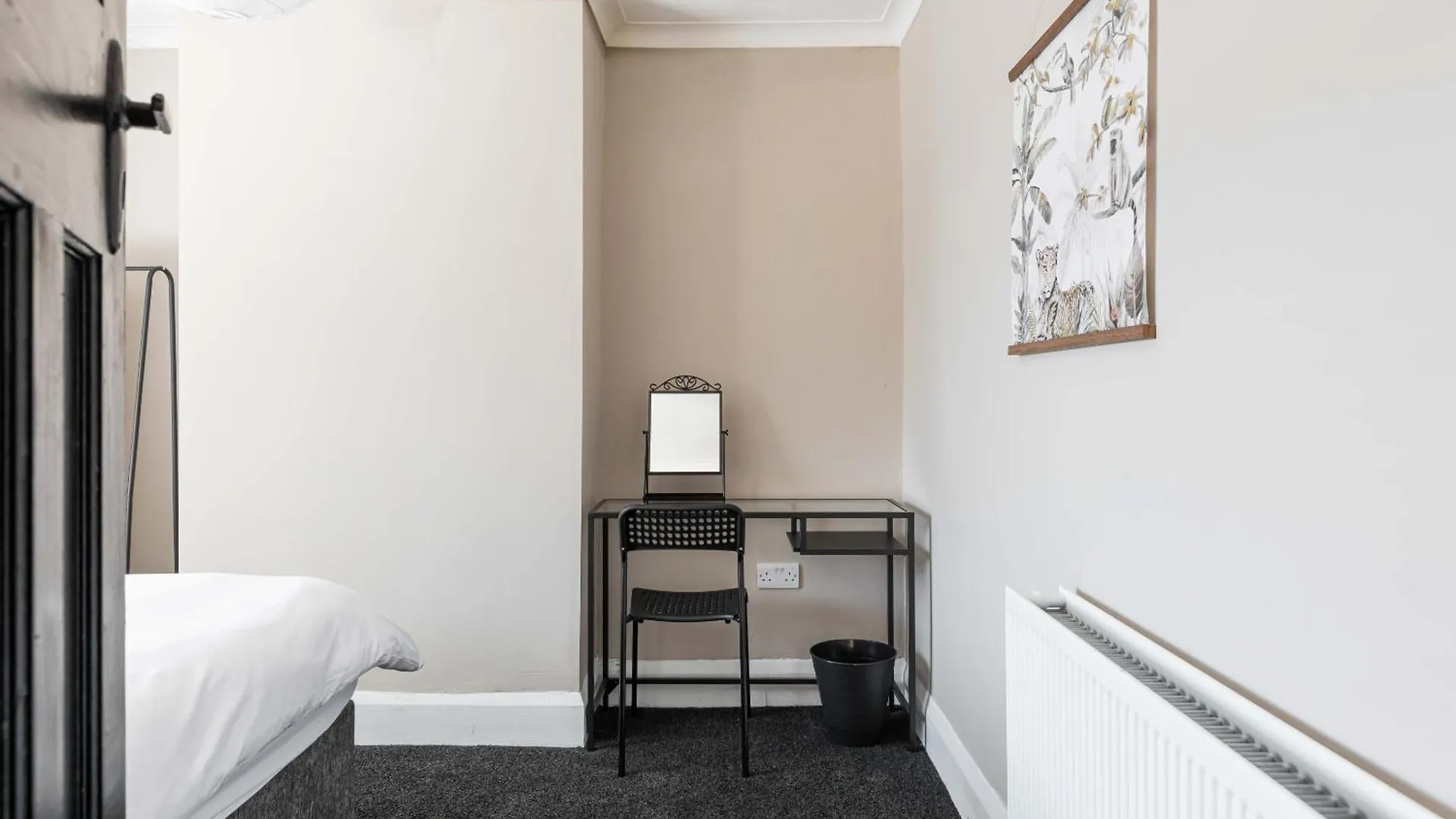 Home From Home - 3Bed Cavehill Белфаст